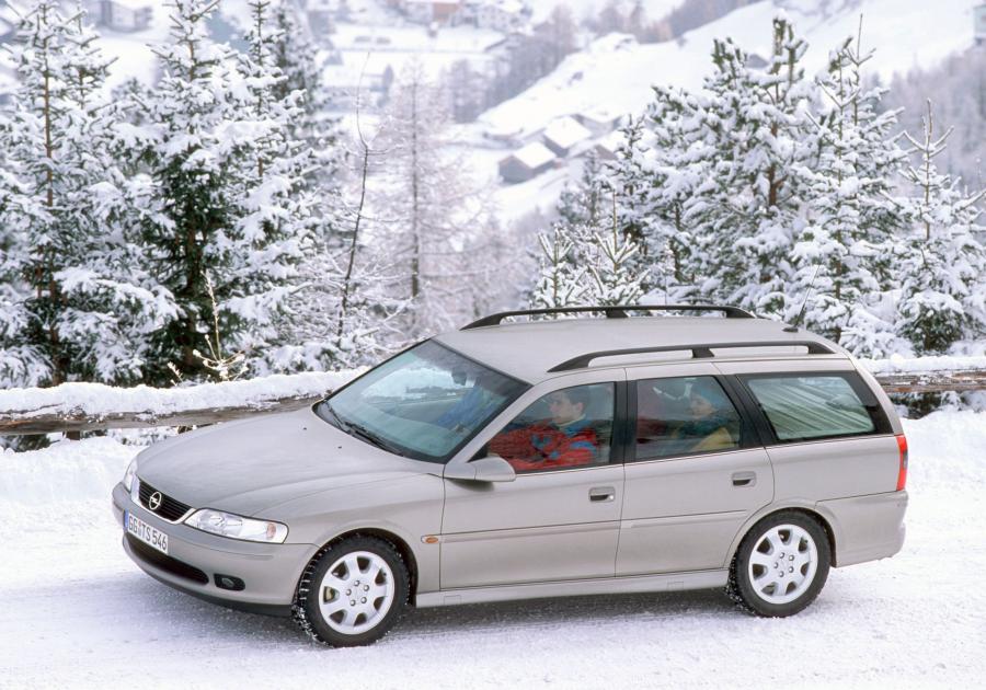  Opel Vectra Caravan (B) 1999 года  (фото 4 из 33)